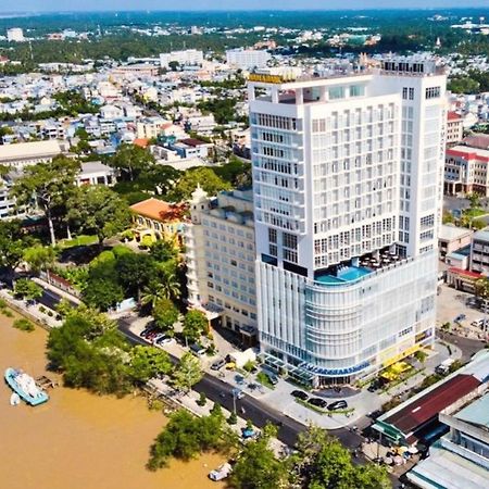 Diamond Stars Ben Tre Hotel Eksteriør billede The hotel in 2019